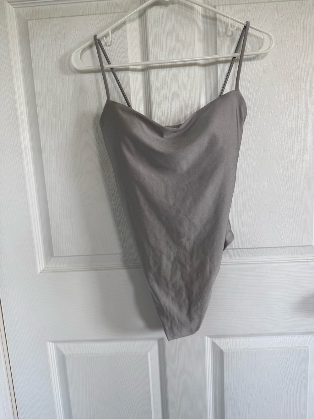 Shade & Shore NWT Silver Metallic Cheeky High Leg One Piece Swimsuit Size Medium
